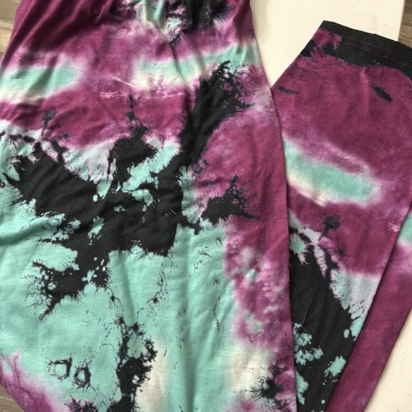 2 piece set - Picture 2 of 3